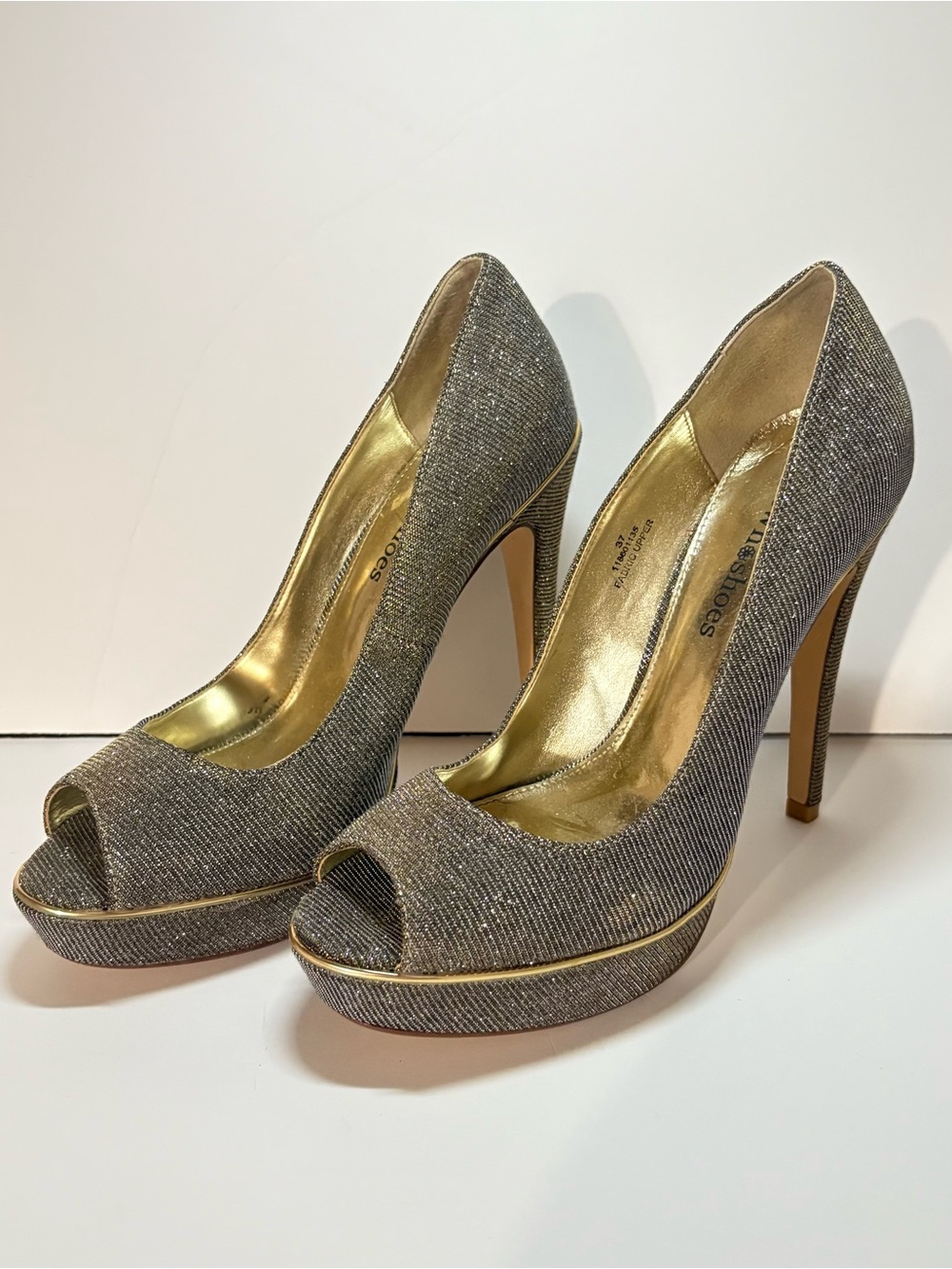 Cinderella heels! Sparkle Peep-Toe High Heels